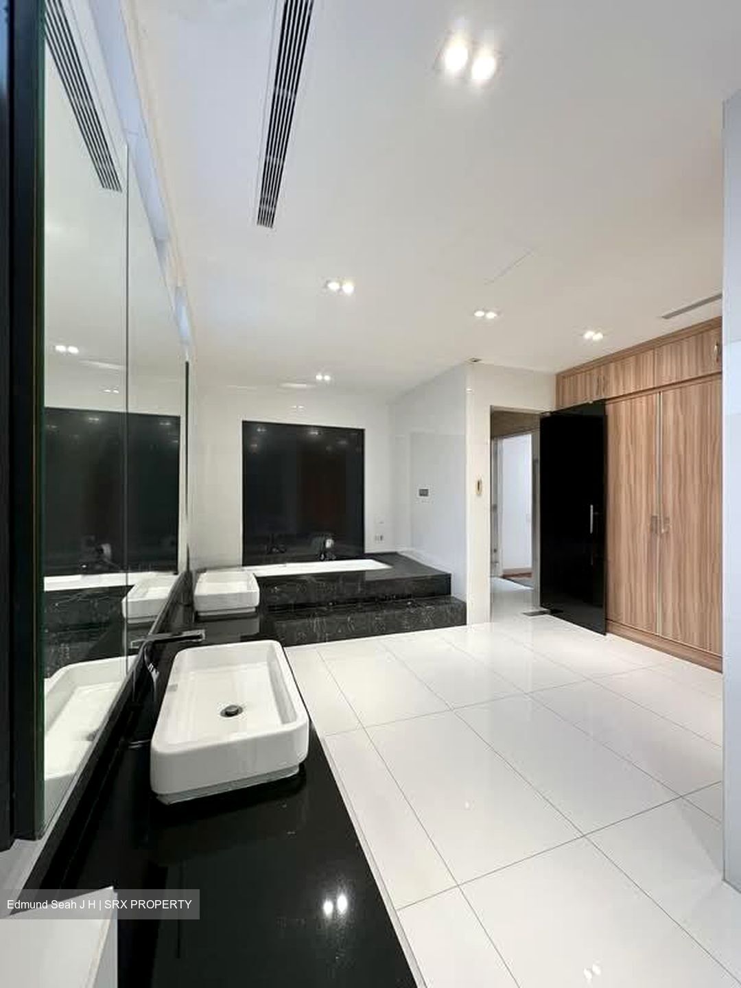 Serangoon Garden Estate (D19), Semi-Detached #551194251